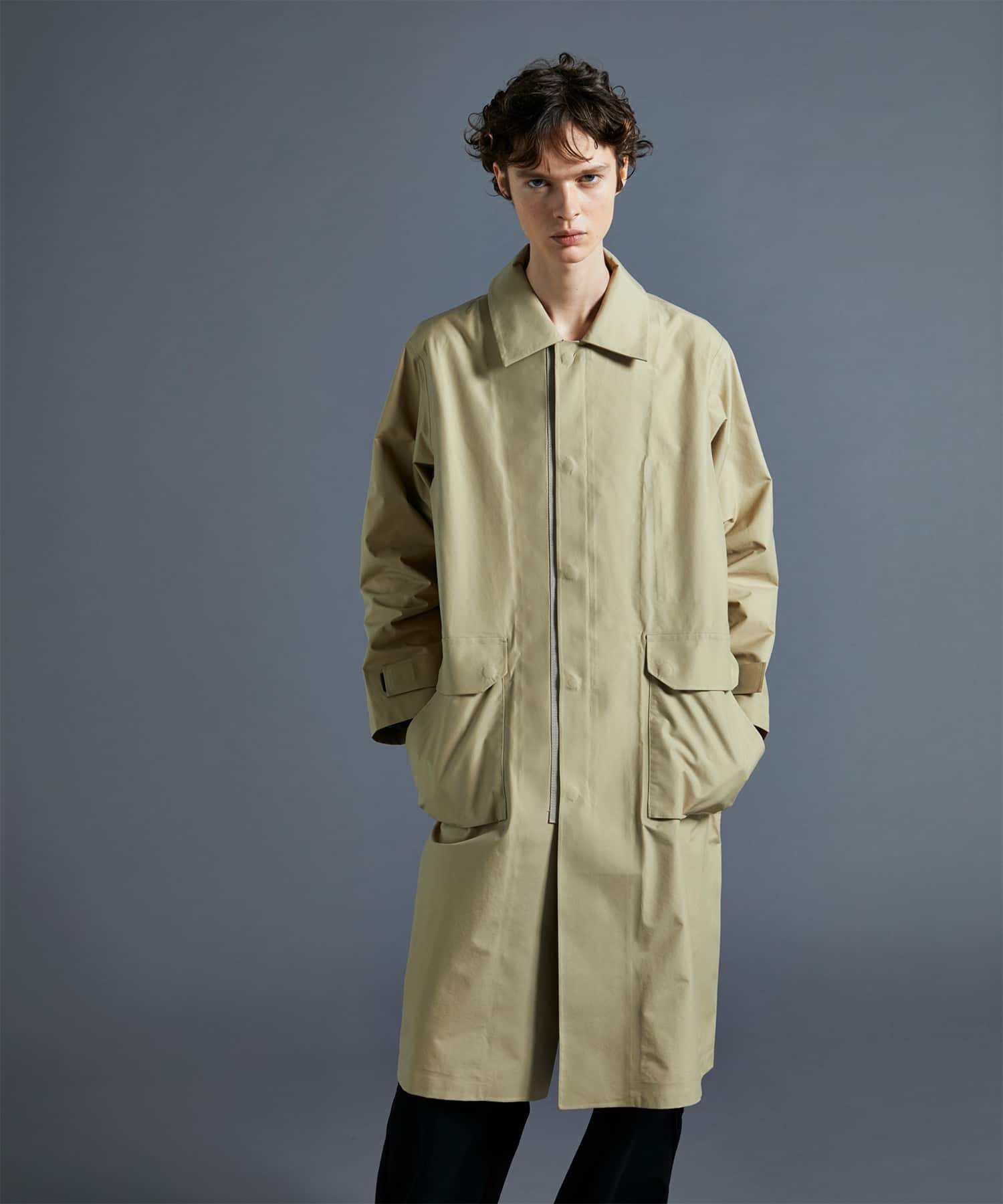 F/CE. ALL WEATHER COAT エフシーイー オールウェザーコートオーバーサイズデザインで