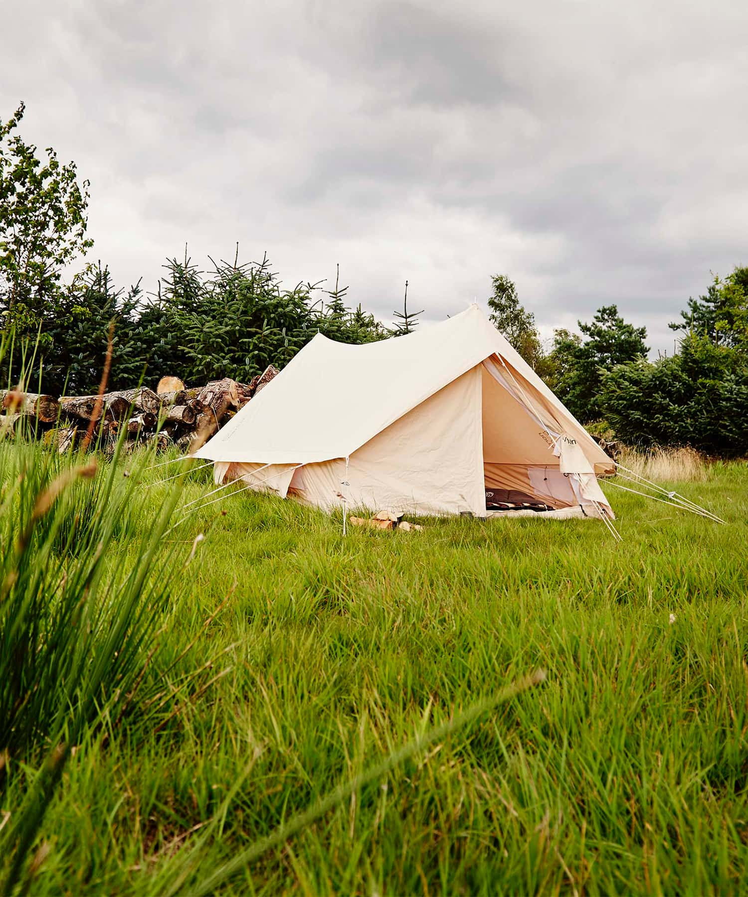 Nordisk YDUN 5.5 TENT WITH SEWN IN FLOOR / ノルディスク ユドゥン 5.5 テント / ROOT