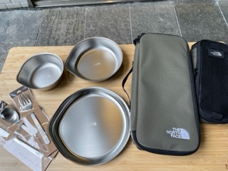 #201-THE NORTH FACE TABLEWARE-