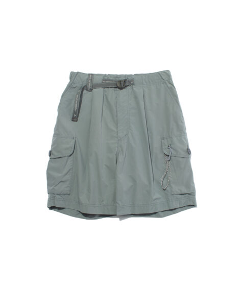 and wander oversized cargo short pants (M) / アンドワンダー オーバーサイズカーゴショートパンツ（M）