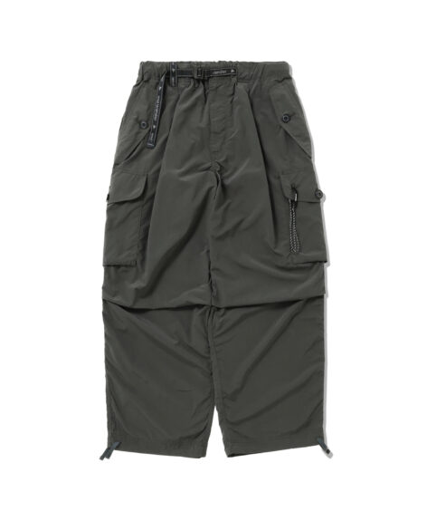 and wander oversized cargo pants / アンドワンダー オーバーサイズ カーゴ パンツ