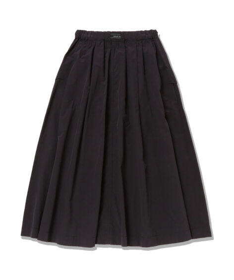 and wander oversized cargo skirt (W) / アンドワンダー オーバーサイズド カーゴスカート (W)