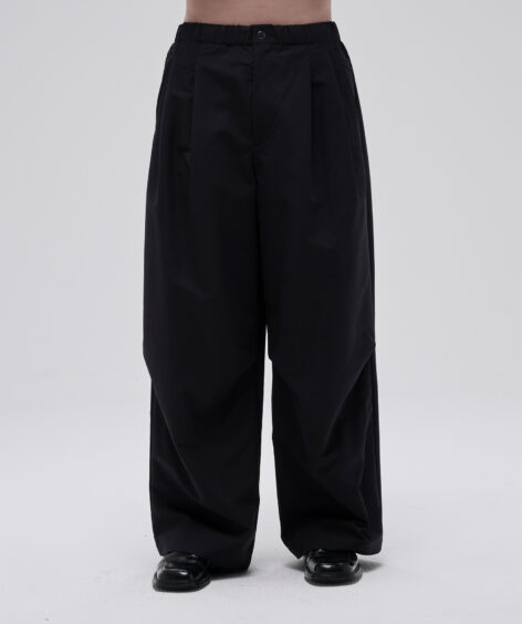 Antwort SMOOTH TAFTA DRAPE TUCK PANTS / アントワート スムースタフタ ドレープタックパンツ